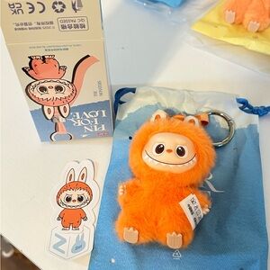 SOLD! 🛑Confirmed Pop Mart Labubu Pin For Love series Z